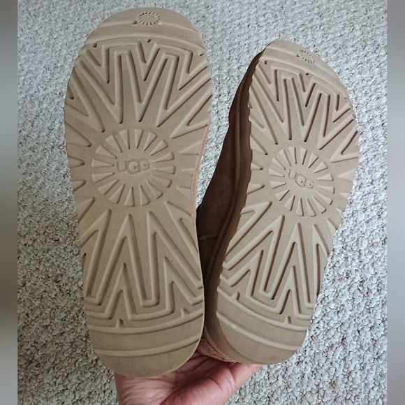 UGG Classic mini Bailey zip boots in light brown size 10 - Picture 10 of 16